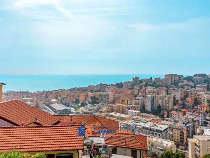 Casa quadrilocale in vendita in Strada San Romolo, Sanremo