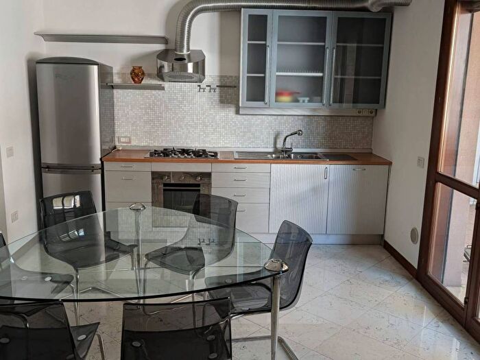Appartamento trilocale in affitto in Via Dimesse, Prato della Valle Pontecorvo, Padova
