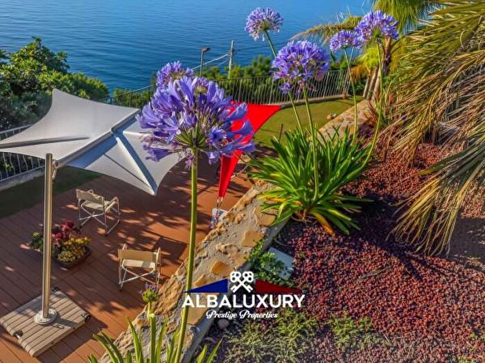 Casa con 6 locali in vendita in Strada Cian dInnamura, Bordighera