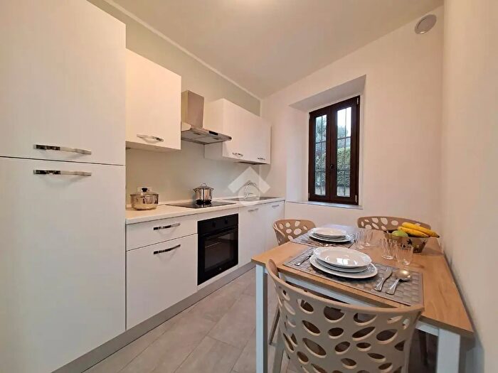 Appartamento bilocale in vendita in Via Renzo Pecco, Como