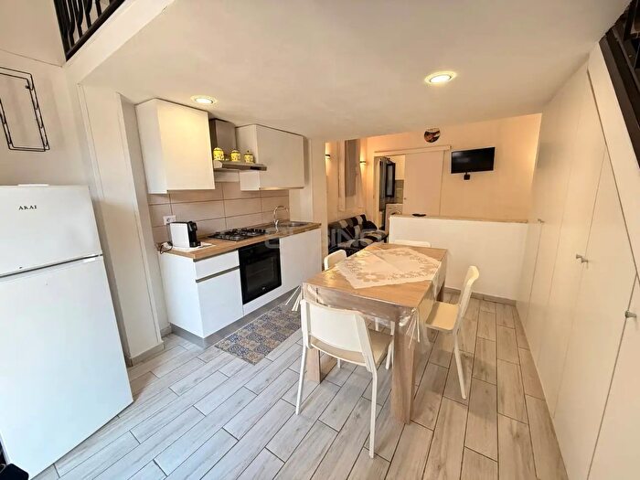 Appartamento bilocale in vendita in Viale Luigi Cadorna, Siracusa