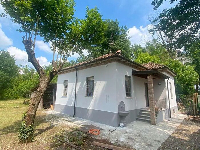 Casa trilocale in vendita in Strada Bossola, Voghera