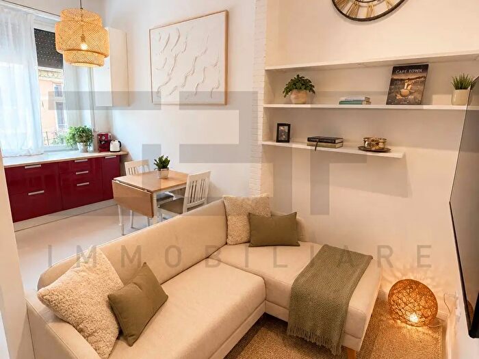 Appartamento trilocale in affitto in Via Giovanni Bettolo, Roma