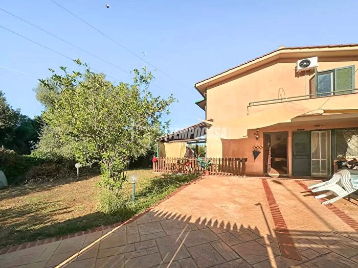 Casa quadrilocale in vendita in Via Tommaso Albinoni, Cerveteri