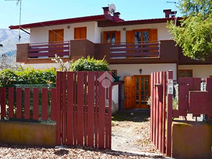 Casa bilocale in vendita in Località Colle Verde, Tagliacozzo