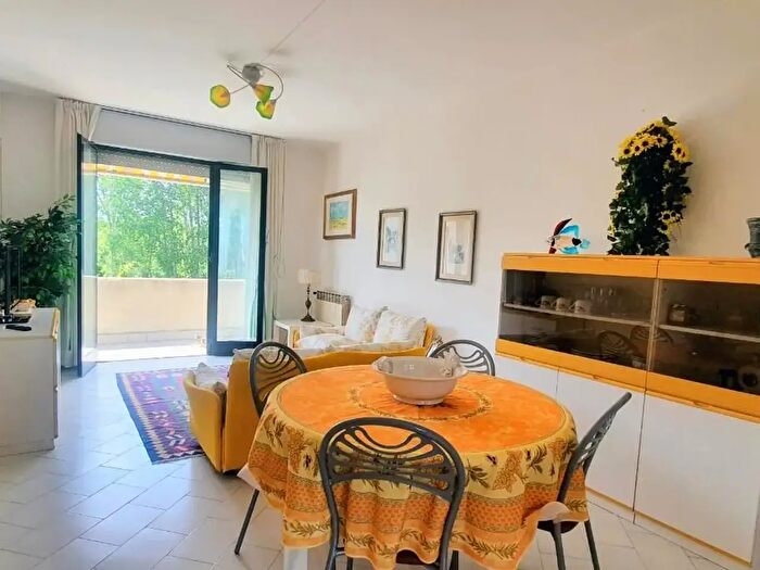 Appartamento trilocale in affitto in Massa