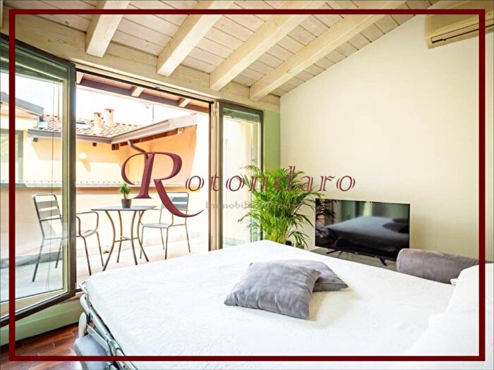 Appartamento bilocale in affitto in Corso Venezia, San Babila, Milano