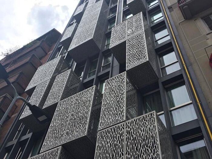 Appartamento monolocale in affitto in Via Volturno, Isola, Milano