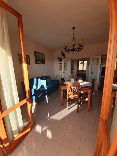 Appartamento con 5 locali in vendita in Via Alcide Cervi, Asciano