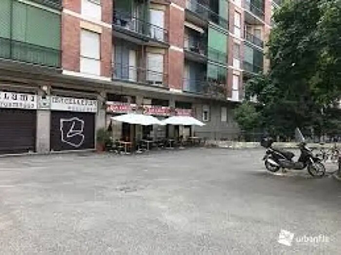 Appartamento bilocale in vendita in Largo Promessi Sposi, Milano