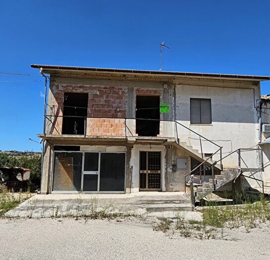 Casa in vendita in Montegranaro