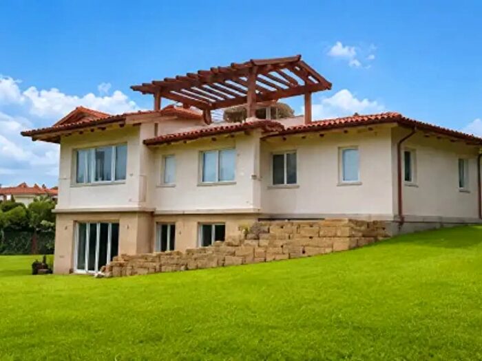 Casa con 6 locali in vendita in Via del Praticello, Formello