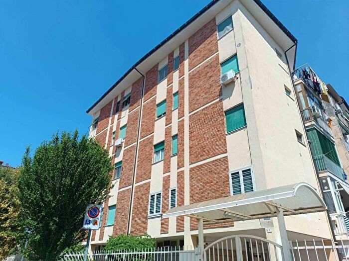 Appartamento trilocale in vendita in Via Bruno Buozzi, Ospedale, Caserta