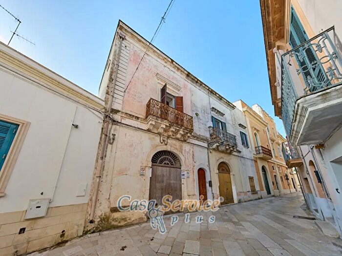 Casa con 6 locali in vendita in Via Maggio, Tuglie