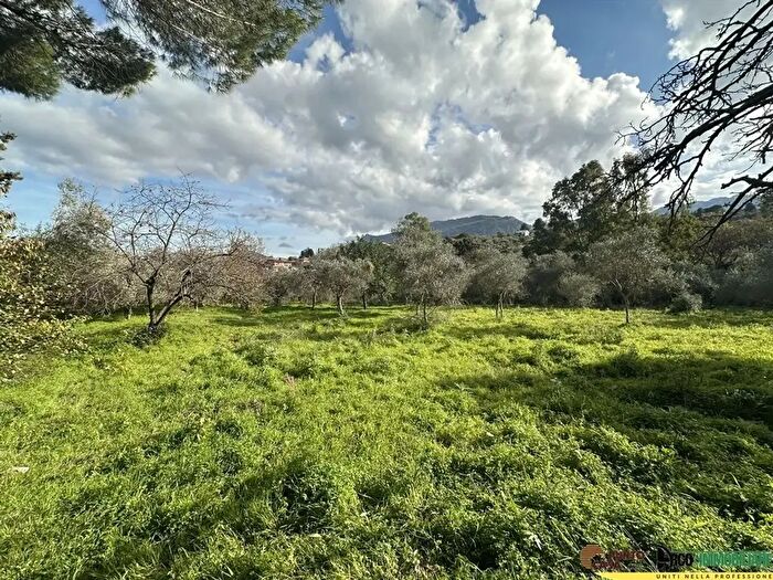Casa in vendita in Via Pezzingoli, Monreale