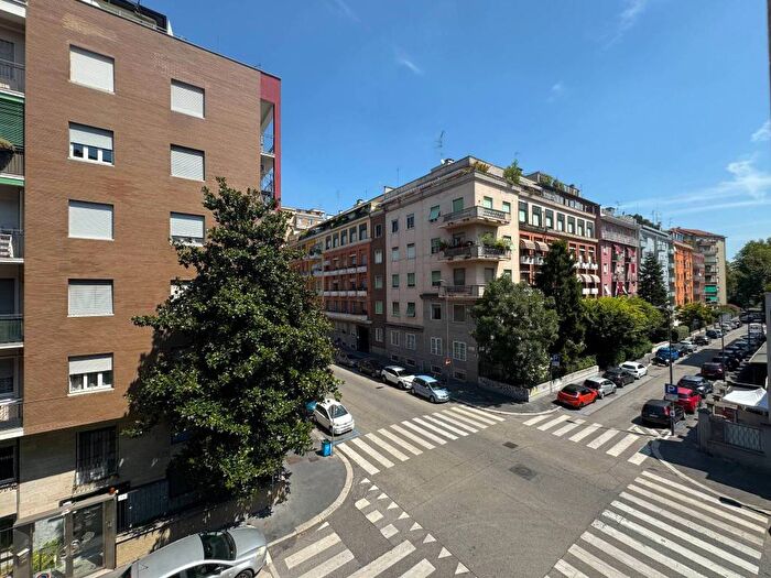 Appartamento bilocale in affitto in Via Umberto Masotto, Argonne Corsica, Milano