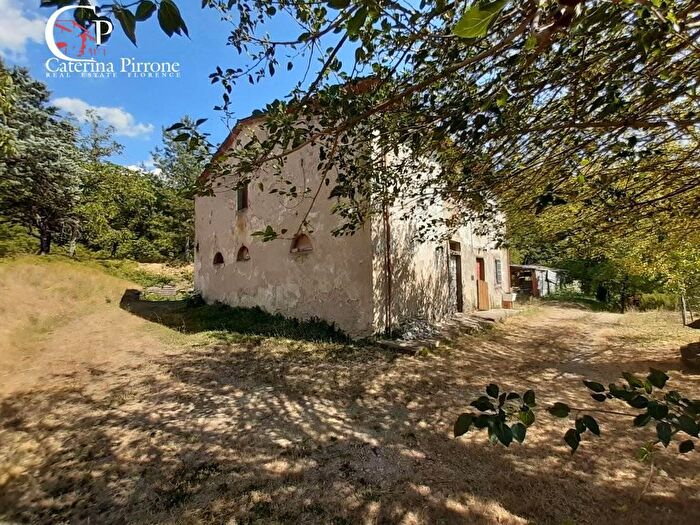 Casa con 12 locali in vendita in Frazione Dicomano Campagna, Dicomano