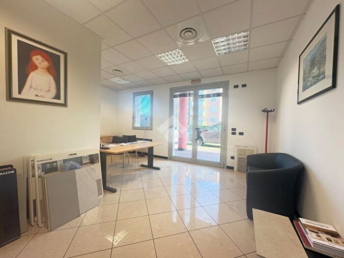 Appartamento bilocale in vendita in Via Forte Tomba, Verona