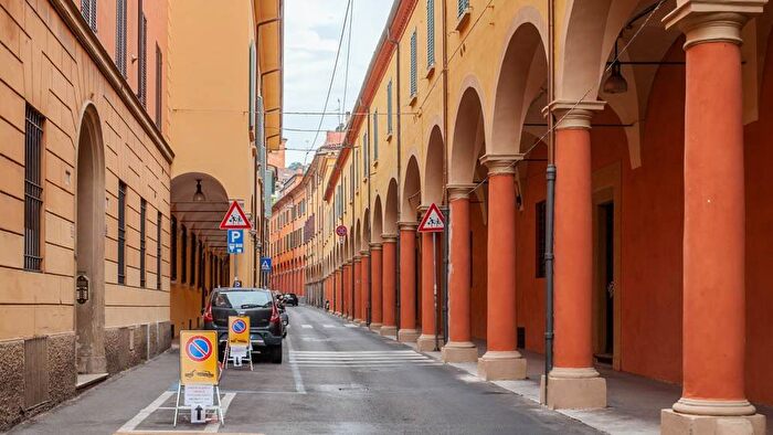 Appartamento trilocale in affitto in Via Nosadella, Saragozza dentro le Mura, Bologna