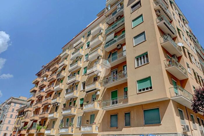 Appartamento bilocale in vendita in Via Coriolano, Roma