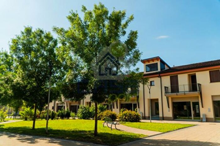 Appartamento quadrilocale in vendita in Via Torchio, Cremona