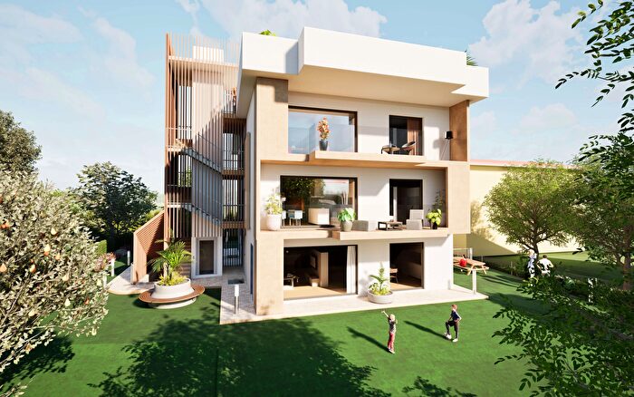 Appartamento quadrilocale in vendita in Via Rencati, Cantu