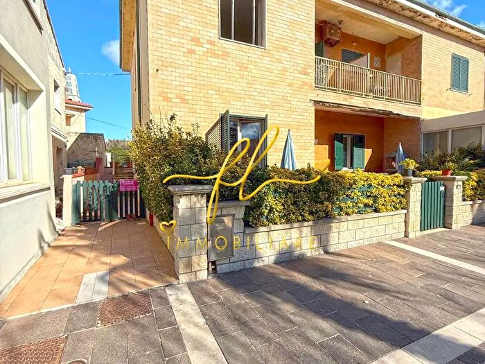 Appartamento trilocale in vendita in Cecina