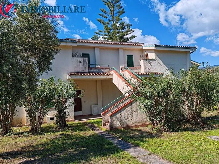 Appartamento trilocale in vendita in SantAndrea Apostolo dello Ionio