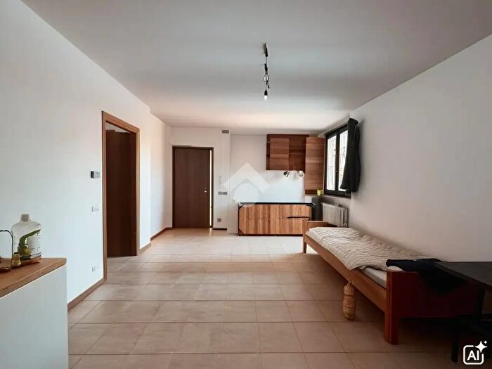 Appartamento trilocale in vendita in Via Giacomo Matteotti, Sona