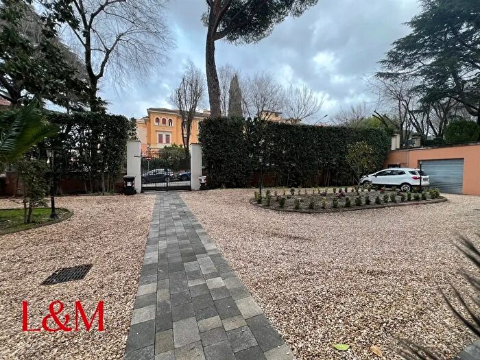 Appartamento con 5 locali in affitto in Via di San Saba, Roma