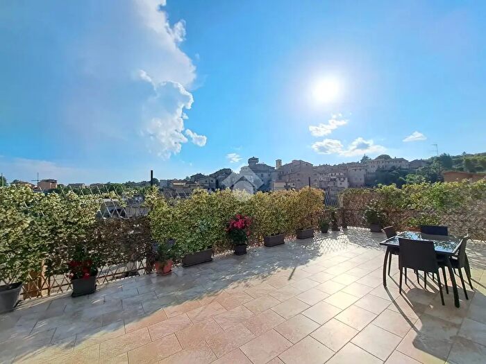 Appartamento bilocale in vendita in Via SantEutizio, Carbognano