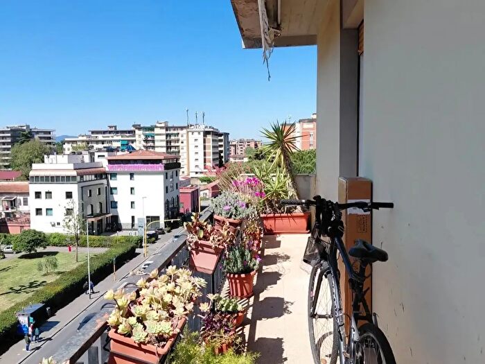 Appartamento con 5 locali in vendita in Firenze