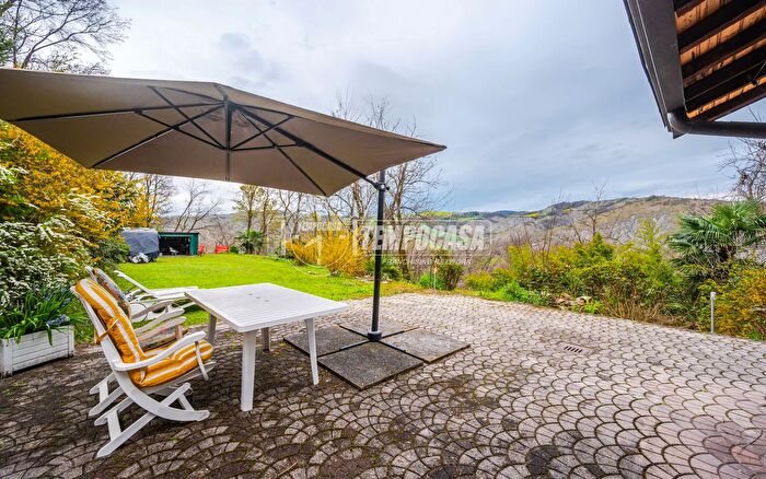 Casa quadrilocale in vendita in Maranello