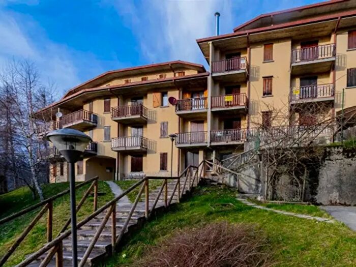 Appartamento bilocale in vendita in Via Prealpina, Oltre Il Colle