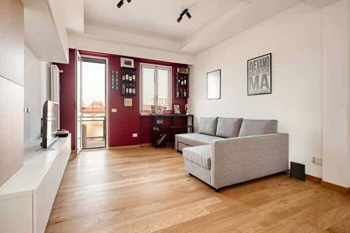 Appartamento bilocale in affitto in Via Conte Suardi, Segrate Centro, Segrate