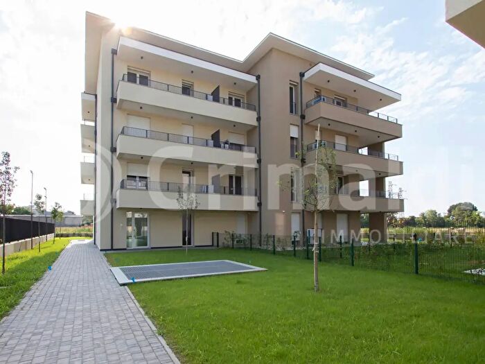 Appartamento trilocale in vendita in Via Antonio Rosmini Serbati, Monza