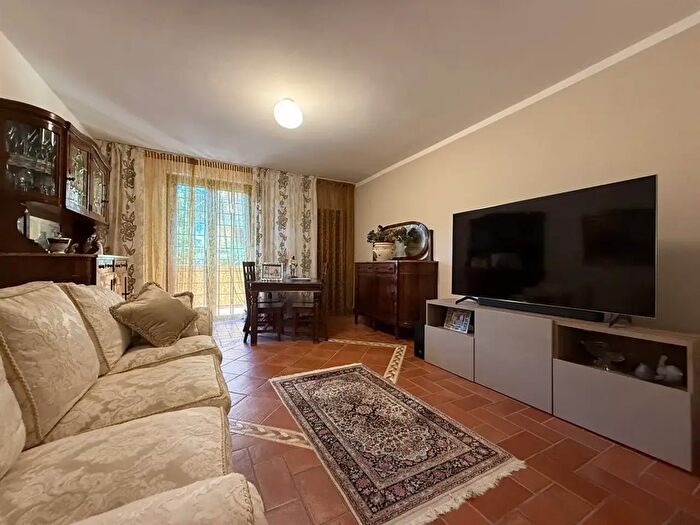 Casa quadrilocale in vendita in di Vittorio, Vittuone