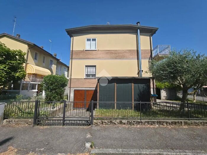 Casa quadrilocale in vendita in Via Aosta, Fusignano