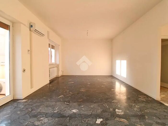 Appartamento quadrilocale in affitto in Viale Trento, Vicenza