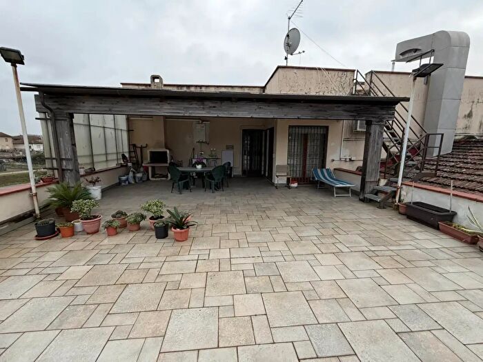 Appartamento con 8 locali in vendita in Via Lenardo da Vinci, Vinci