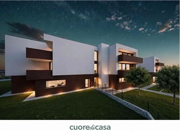 Appartamento con 6 locali in vendita in Via Olivera, San Vendemiano