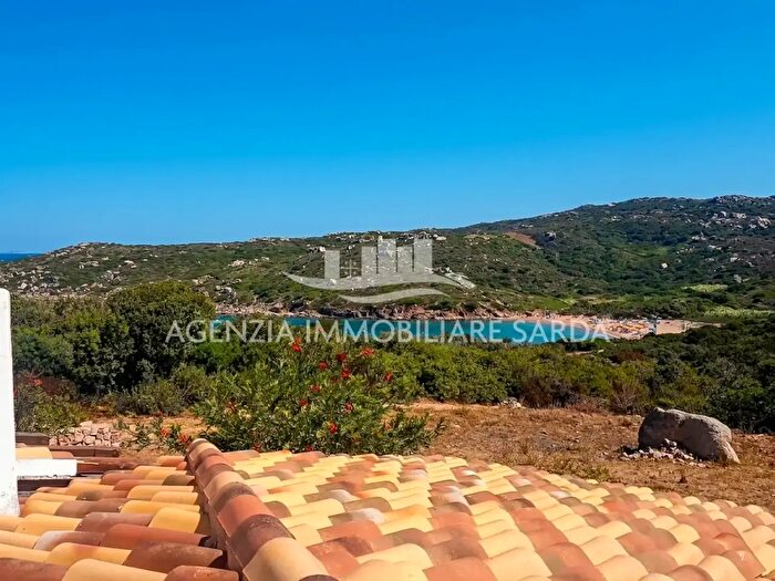 Casa trilocale in vendita in Santa Teresa Gallura