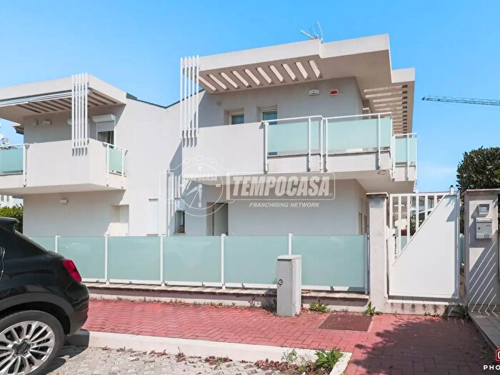 Appartamento quadrilocale in vendita in Via Renato Guttuso, Misano Adriatico