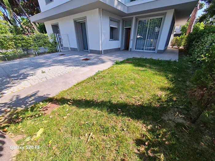 Appartamento quadrilocale in affitto in Viale Fabio Filzi, Centro, Riccione