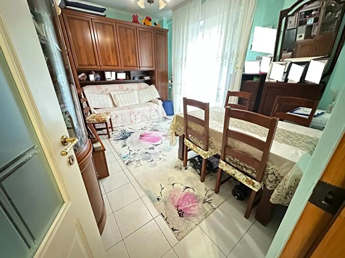 Appartamento bilocale in vendita in Via Cilea, Pioltello