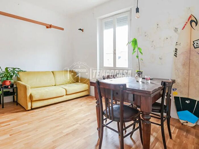 Appartamento trilocale in affitto in Via Guglielmo Pepe, Milano