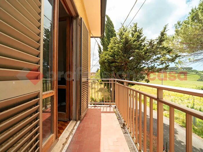 Appartamento quadrilocale in vendita in Casale Marittimo