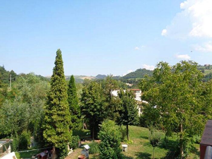 Casa con 6 locali in vendita in Via Radici in Monte, Castellarano