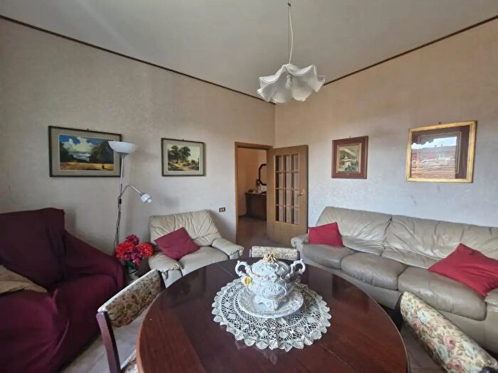 Appartamento con 6 locali in vendita in Piombino