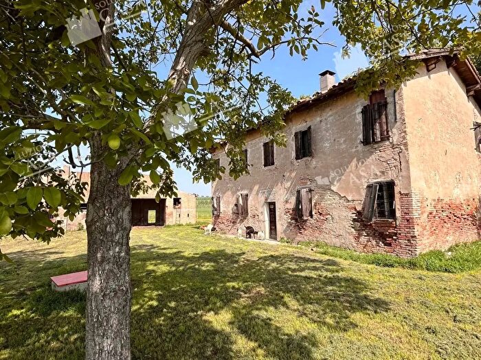 Casa con 6 locali in vendita in Via Cremona, Pieve Di Cento